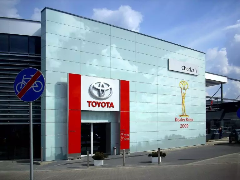 Salon Toyota – Chodzeń
