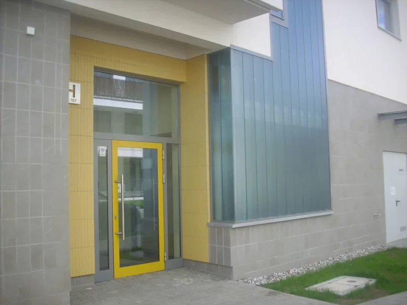 Budynek mieszkalny przy ul. Kazachskiej - Warszawa